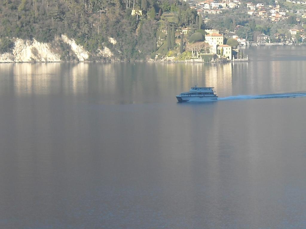 Vila La Vista Lezzeno Pokoj fotografie